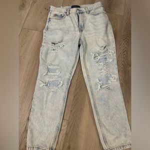 Aeropostale High-Rise Mom Jean